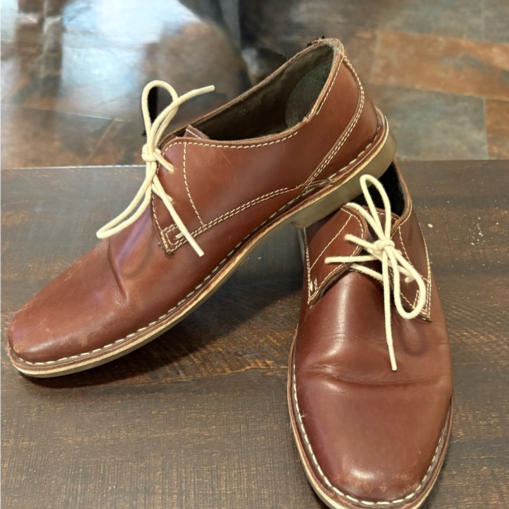 Oxford Brown Leather Oxfords with Classic Design